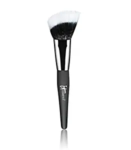 IT COSMETICS Angled Radiance Crème Brush